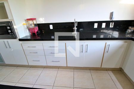 Casa à venda com 788m², 9 quartos e 10 vagasCozinha - Armários/ Bancada