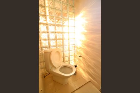 Casa à venda com 788m², 9 quartos e 10 vagasBanheiro do Quarto 7 (Suíte)