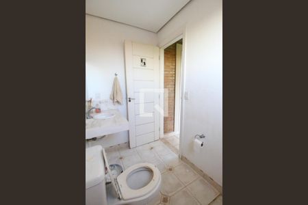 Casa à venda com 788m², 9 quartos e 10 vagasBanheiro Área Externa