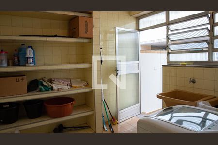 Casa à venda com 270m², 4 quartos e 4 vagasDespensa