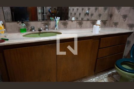 Casa à venda com 270m², 4 quartos e 4 vagasBanheiro do Quarto 3