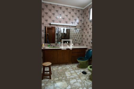 Casa à venda com 270m², 4 quartos e 4 vagasBanheiro do Quarto 3