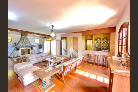 Casa à venda com 5 quartos, 700m² em Mangabeiras, Belo Horizonte