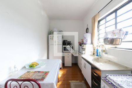 Casa à venda com 160m², 3 quartos e 3 vagas Casa à venda com 160m², 3 quartos e 3 vagasQuarto 3