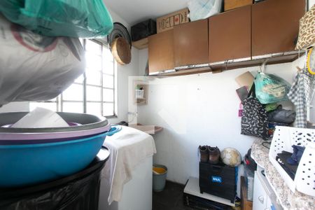 Casa à venda com 160m², 3 quartos e 3 vagas Casa à venda com 160m², 3 quartos e 3 vagasÁrea de Serviço