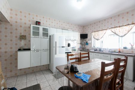 Casa à venda com 160m², 3 quartos e 3 vagas Casa à venda com 160m², 3 quartos e 3 vagasCozinha