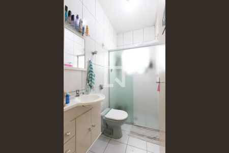 Casa à venda com 160m², 3 quartos e 3 vagas Casa à venda com 160m², 3 quartos e 3 vagasBanheiro