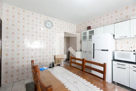 Casa à venda com 160m², 3 quartos e 3 vagas Casa à venda com 160m², 3 quartos e 3 vagasCozinha