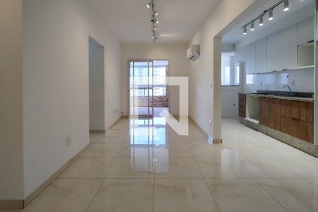 Sala de apartamento para alugar com 2 quartos, 82m² em Boqueirão, Praia Grande