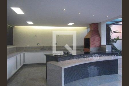 Apartamento à venda com 220m², 4 quartos e 2 vagas