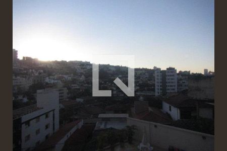 Apartamento à venda com 220m², 4 quartos e 2 vagas