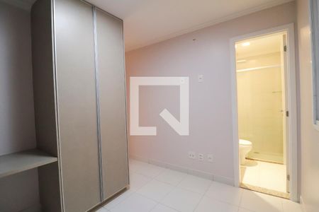 Suíte 3 de apartamento para alugar com 3 quartos, 125m² em Jardim Goiás, Goiânia