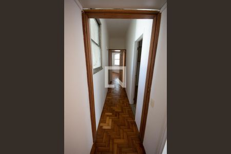 Apartamento para alugar com 150m², 3 quartos e sem vagaCorredor