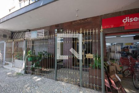 Apartamento para alugar com 150m², 3 quartos e sem vagaFachada