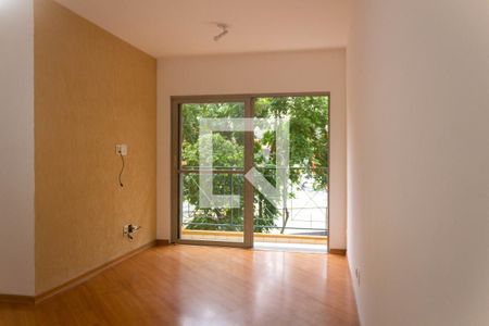 Sala de apartamento para alugar com 3 quartos, 75m² em Vila Emir, São Paulo