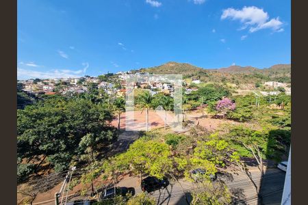 Apartamento à venda com 280m², 4 quartos e 3 vagas