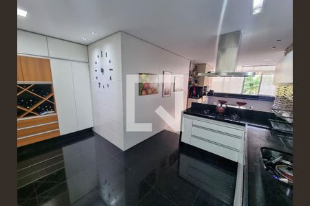 Apartamento à venda com 280m², 4 quartos e 3 vagas