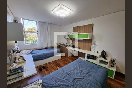 Apartamento à venda com 280m², 4 quartos e 3 vagas