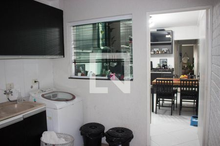 Casa à venda com 130m², 3 quartos e 2 vagas Casa à venda com 130m², 3 quartos e 2 vagasLavanderia