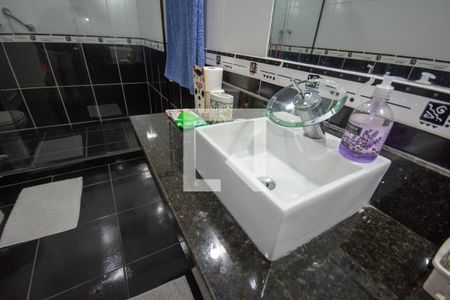 Apartamento à venda com 256m², 4 quartos e 1 vaga Apartamento à venda com 256m², 4 quartos e 1 vagaBanheiro