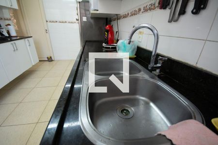 Apartamento à venda com 256m², 4 quartos e 1 vaga Apartamento à venda com 256m², 4 quartos e 1 vagaCozinha
