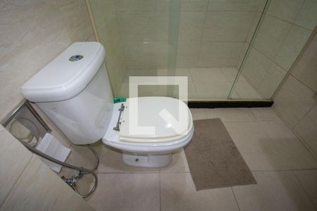 Apartamento à venda com 256m², 4 quartos e 1 vaga Apartamento à venda com 256m², 4 quartos e 1 vagaBanheiro