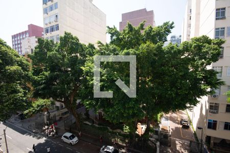 Apartamento à venda com 256m², 4 quartos e 1 vaga Apartamento à venda com 256m², 4 quartos e 1 vagaVista