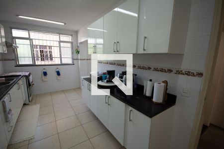Apartamento à venda com 256m², 4 quartos e 1 vaga Apartamento à venda com 256m², 4 quartos e 1 vagaCozinha