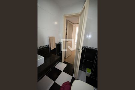 Apartamento à venda com 256m², 4 quartos e 1 vaga Apartamento à venda com 256m², 4 quartos e 1 vagaLavabo