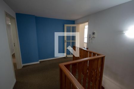 Apartamento à venda com 256m², 4 quartos e 1 vaga Apartamento à venda com 256m², 4 quartos e 1 vagaHall