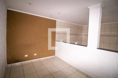 Sala de casa para alugar com 3 quartos, 70m² em Parque dos Bancários, São Paulo
