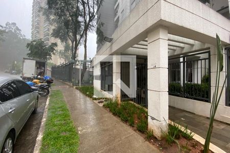 Apartamento para alugar com 91m², 2 quartos e 2 vagas Apartamento para alugar com 91m², 2 quartos e 2 vagasEntrada