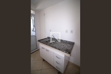 Cozinha de apartamento para alugar com 1 quarto, 30m² em Parque Independencia, São Paulo