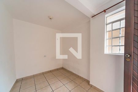 Casa à venda com 100m², 3 quartos e 2 vagasQuarto de Serviço 