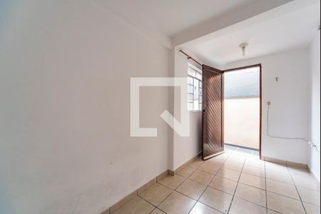 Casa à venda com 100m², 3 quartos e 2 vagasQuarto de Serviço 