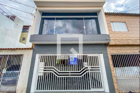 Casa à venda com 100m², 3 quartos e 2 vagasFachada
