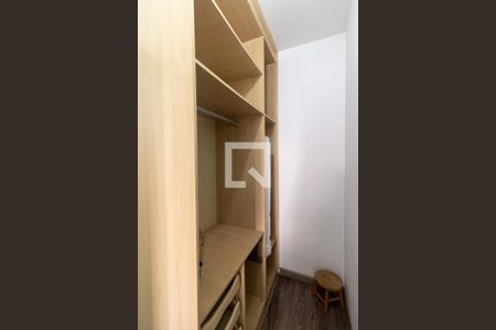 Apartamento para alugar com 38m², 1 quarto e 1 vaga Apartamento para alugar com 38m², 1 quarto e 1 vagaCloset
