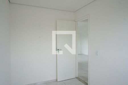 Quarto 1 de casa para alugar com 2 quartos, 38m² em Vila Ré, São Paulo
