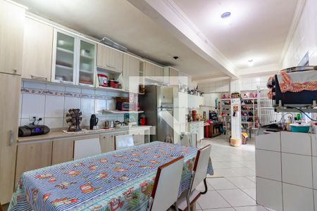 Casa à venda com 400m², 3 quartos e 2 vagasCozinha