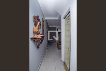 Corredor de casa à venda com 2 quartos, 225m² em Vila Hamburguesa, São Paulo