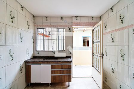 Cozinha de casa para alugar com 1 quarto, 40m² em Jardim Clementino, Taboão da Serra