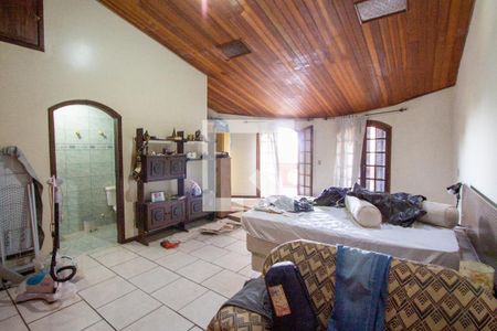 Casa à venda com 330m², 3 quartos e 5 vagas Casa à venda com 330m², 3 quartos e 5 vagasSuíte