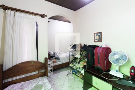 Quarto de casa à venda com 4 quartos, 225m² em Santo Antônio, Osasco
