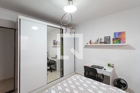 Quarto 2 de casa à venda com 4 quartos, 200m² em Santo Antônio, Osasco