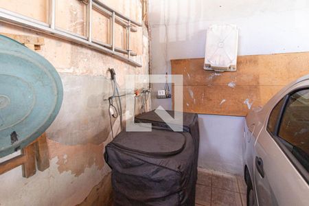 Casa à venda com 250m², 4 quartos e 4 vagas Casa à venda com 250m², 4 quartos e 4 vagasÁrea de Serviço