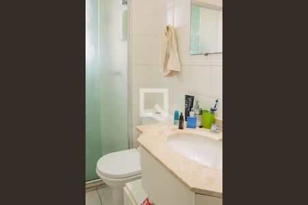 Apartamento à venda com 118m², 3 quartos e 3 vagas Apartamento à venda com 118m², 3 quartos e 3 vagasBanheiro da Suíte 1