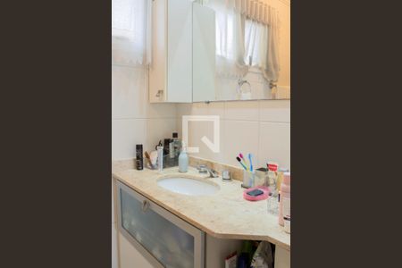 Apartamento à venda com 118m², 3 quartos e 3 vagas Apartamento à venda com 118m², 3 quartos e 3 vagasBanheiro da Suíte 2