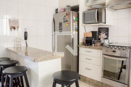 Apartamento à venda com 118m², 3 quartos e 3 vagas Apartamento à venda com 118m², 3 quartos e 3 vagasCozinha