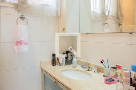 Apartamento à venda com 118m², 3 quartos e 3 vagas Apartamento à venda com 118m², 3 quartos e 3 vagasBanheiro da Suíte 2