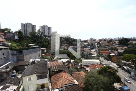 Quarto 1 vista de apartamento à venda com 2 quartos, 69m² em Jardim Maria Rosa, Taboão da Serra